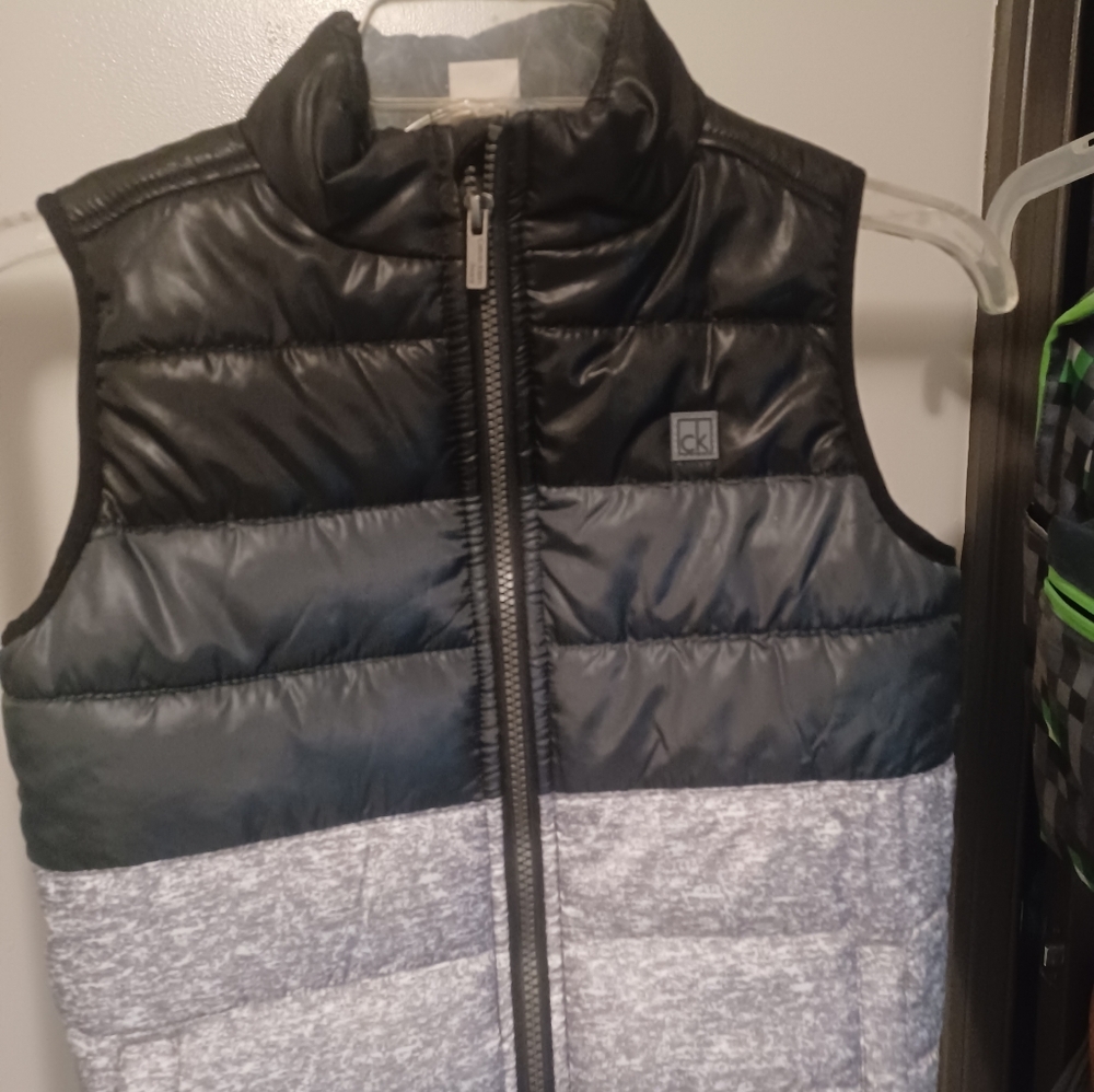Boys puffer vest